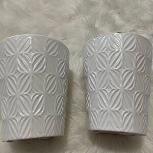 (set of 2) 6" Tall, 5" opening, 4" base Textured pattern glossy ceramic planters